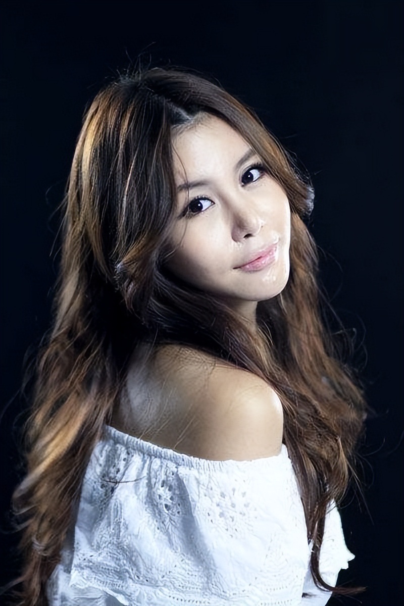 宁坐宝马哭不坐单车笑，立志要嫁豪门的马诺，最后如愿以偿了吗？