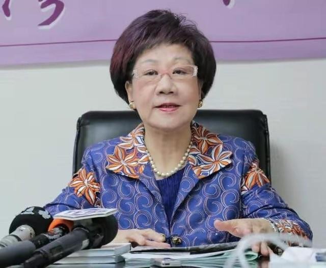 风向真的变了？昔日“台独”顽固分子呼吁和平统一，并痛批蔡英文