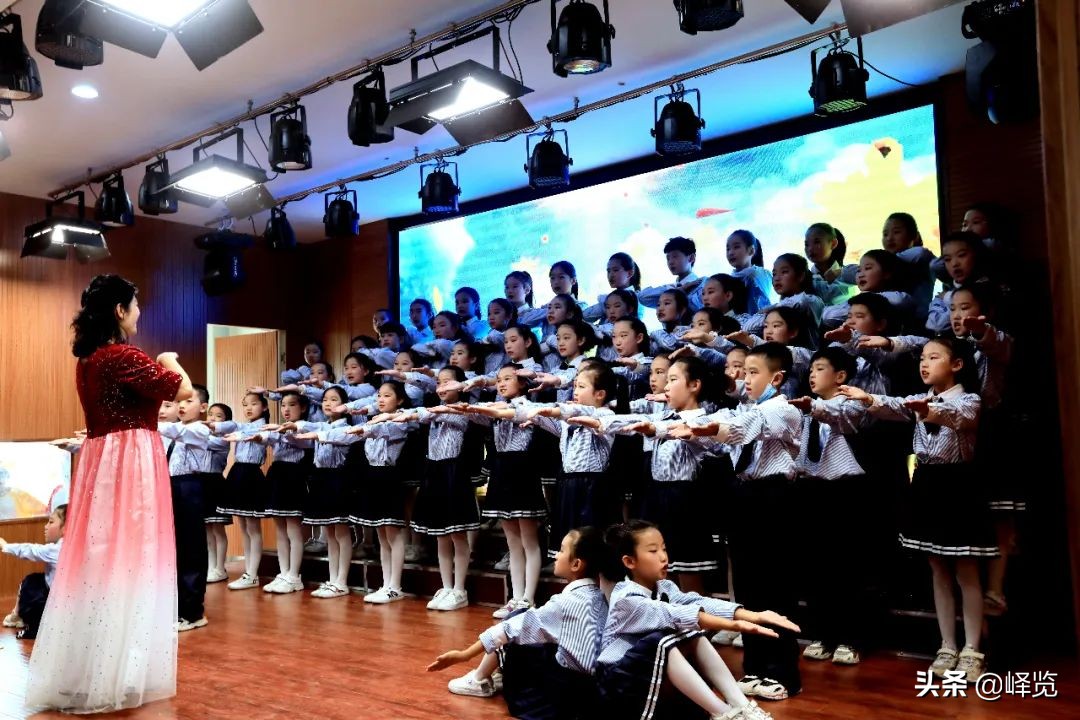 嶧城經(jīng)濟(jì)開發(fā)區(qū)實驗小學(xué)“慶2022六一”(圖4) 嶧城經(jīng)濟(jì)開發(fā)區(qū)實驗小學(xué)“慶2022六一”(圖4)