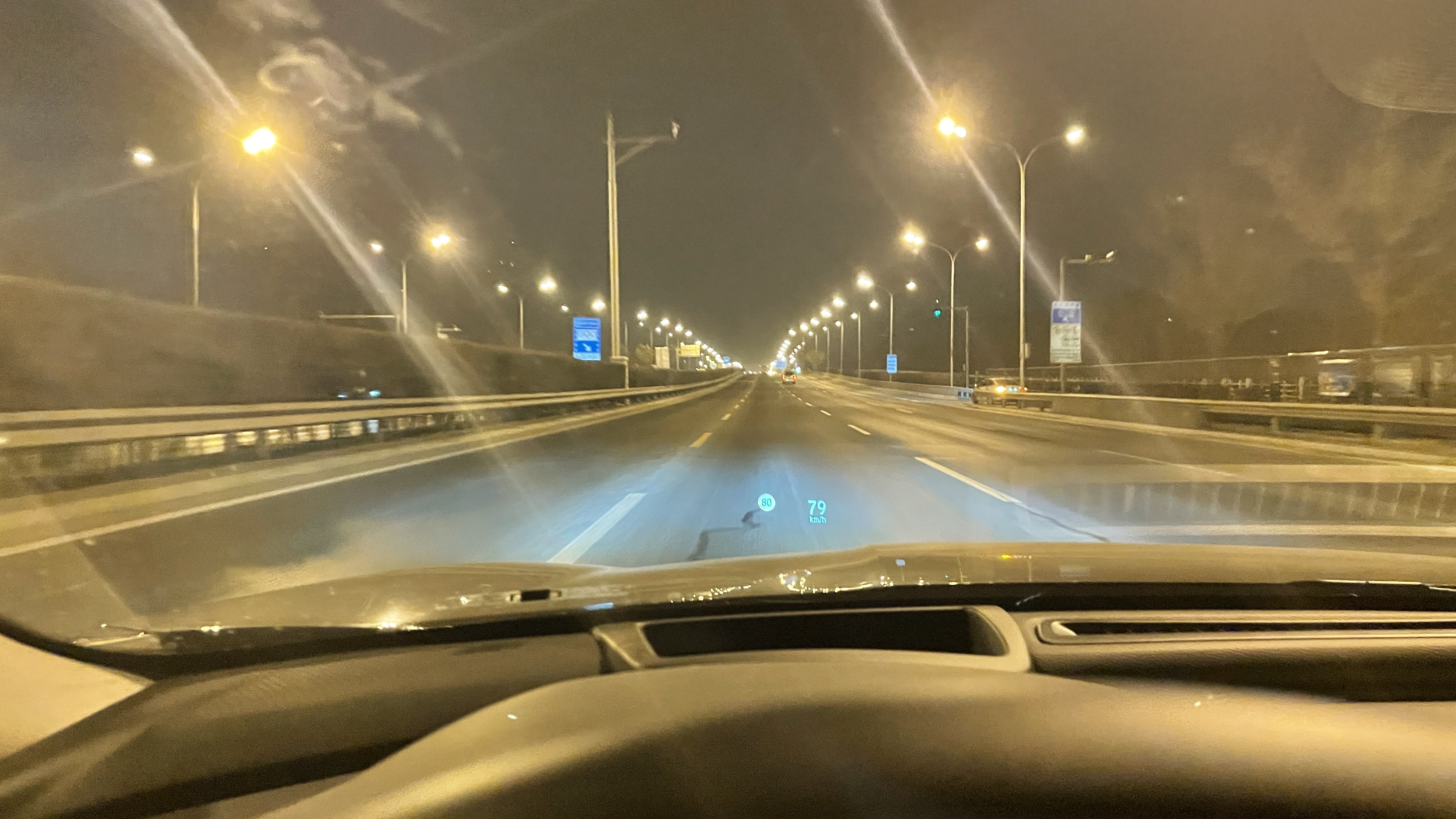 搭载全新的智能系统，试驾体验中期改款本田雅阁