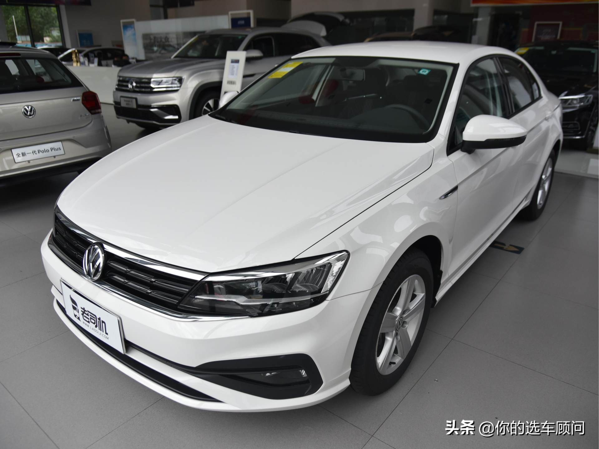 不到15万的轿跑,定位比速腾更高端的大众车,实拍大众凌渡