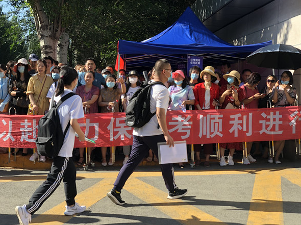 到了高三下学期才明白，补课和不补课的差距，幸好自己选对了