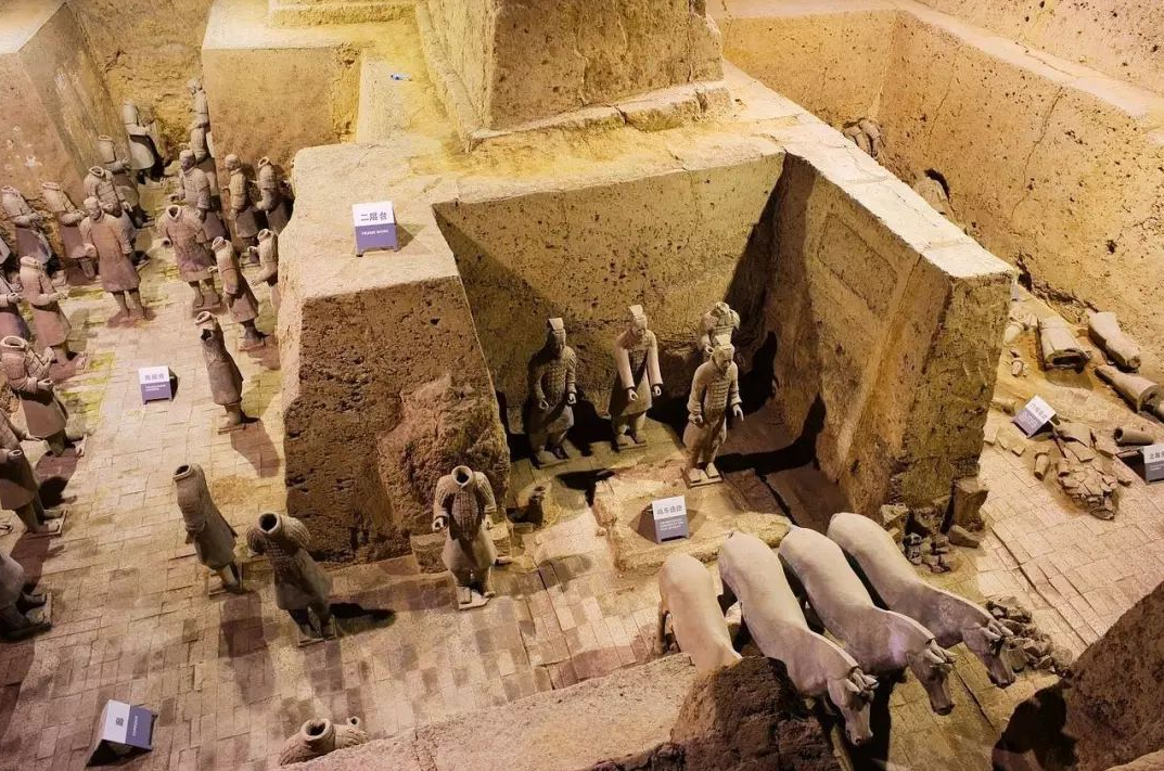 秦始皇陵墓扫描有活物(人们在秦始皇的墓里面发现了什么)-图6