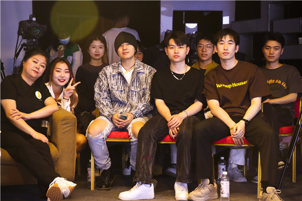 西安音乐学院2018级流行演唱专业吕乐洋（吕昱萱）毕业音乐会举行