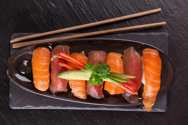 胃不好的人，饮食要注意这5个事项，或能缓解胃部不适