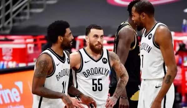 nba为什么没有詹姆斯(在篮网队打出名堂的迈克-詹姆斯，为什么在NBA消失了？他去哪了)