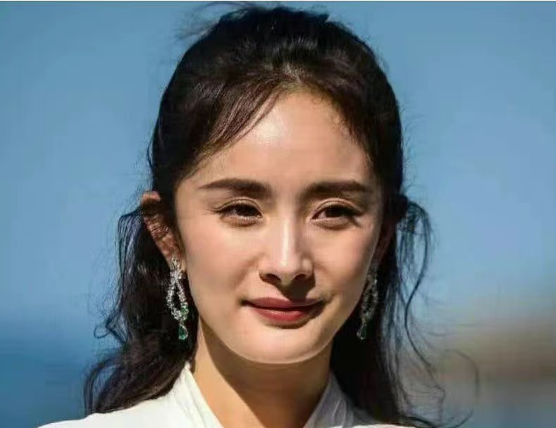 身材前凸后翘超火辣一看脸却被劝退这7位女星的脸配不上身材