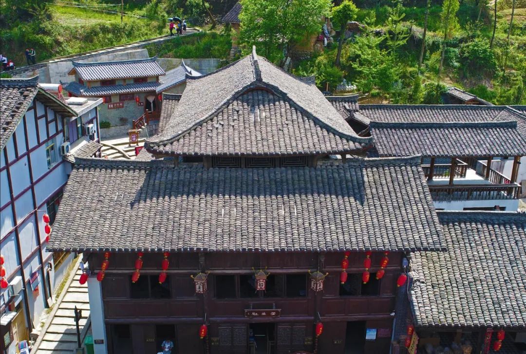 春日里的傳奇古鎮(zhèn)，藏著您心中的詩(shī)與遠(yuǎn)方~