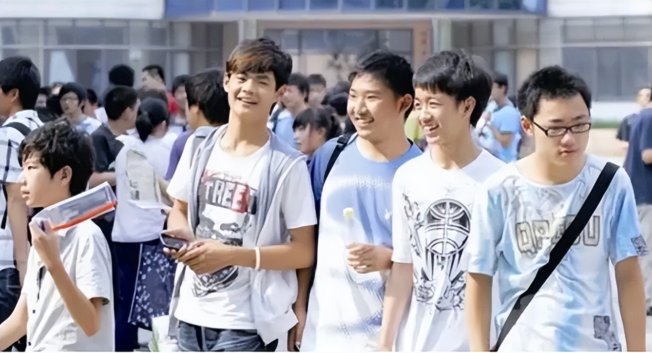 不上数学课高考却拿满分，数学怪才王圣阳，从叛逆少年逆袭成学霸