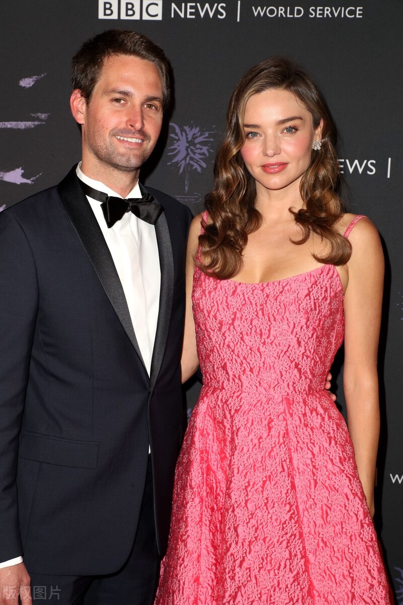 米兰达·可儿的老公事业遭遇挫折，财富缩水80%