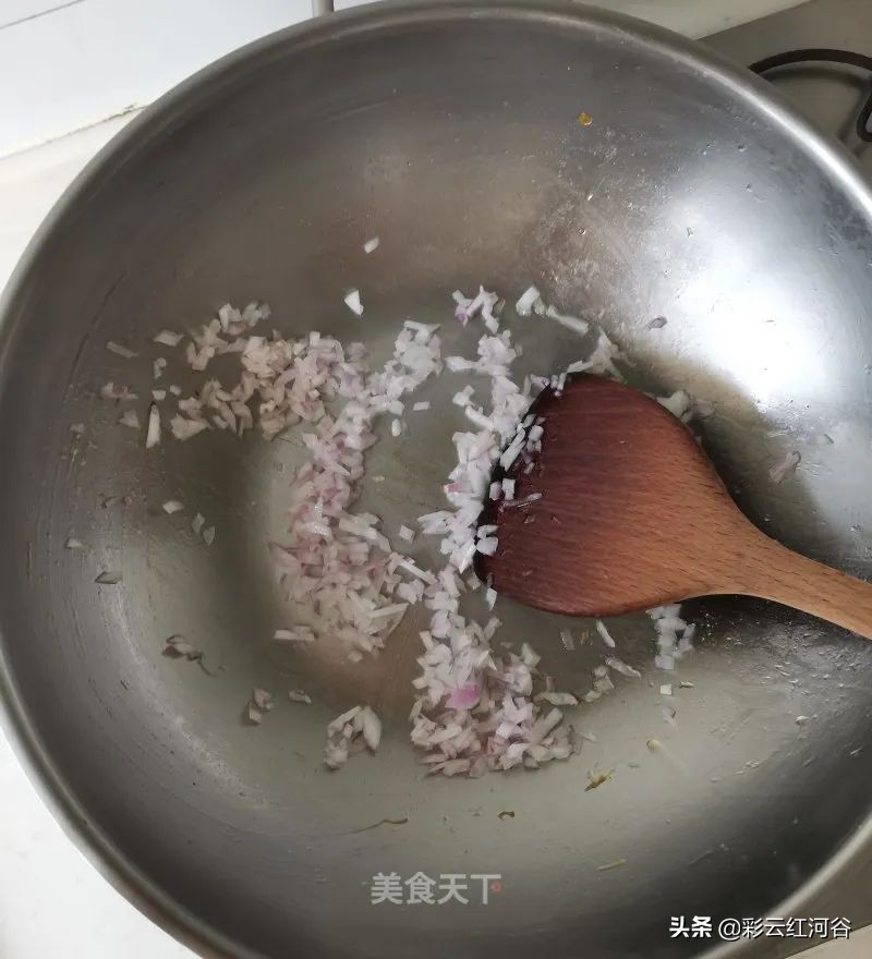 芝士土豆怎么做（千层土豆芝士派的做法技巧）