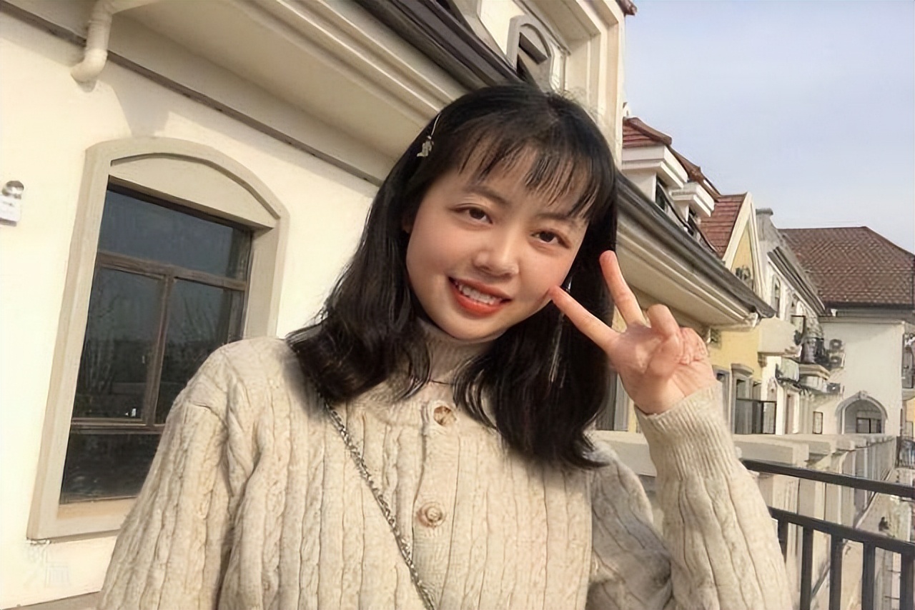 浙大美女校花，放弃清北选择成为“网红”，如今财富令人“酸了”
