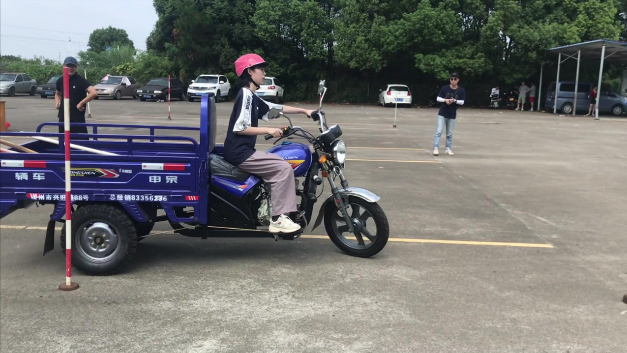 摩托车考试，怎样快速简单拿证，方法在里面