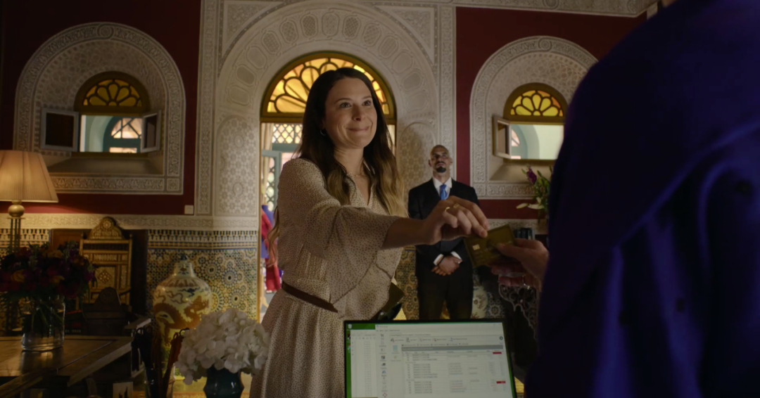 网飞疯了！狂撒32万美金，只为拍出这“纽约第一假名媛”传奇