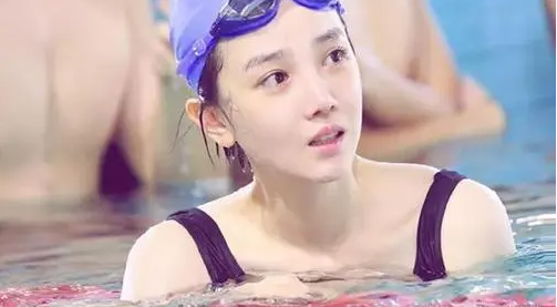 瘦到病态、整容成瘾，痴迷于少女人设，内娱的畸形审美太可怕