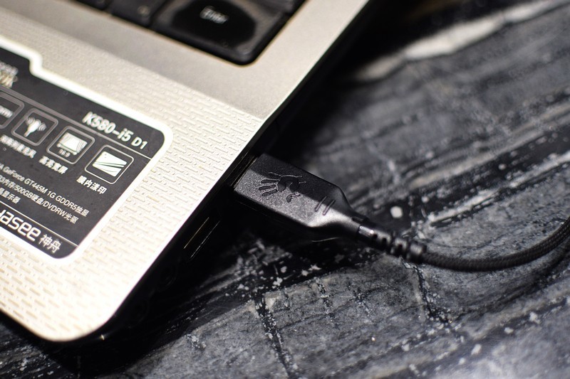 游戏利器 血手幽灵Bloody ES9 Pro专业电竞鼠