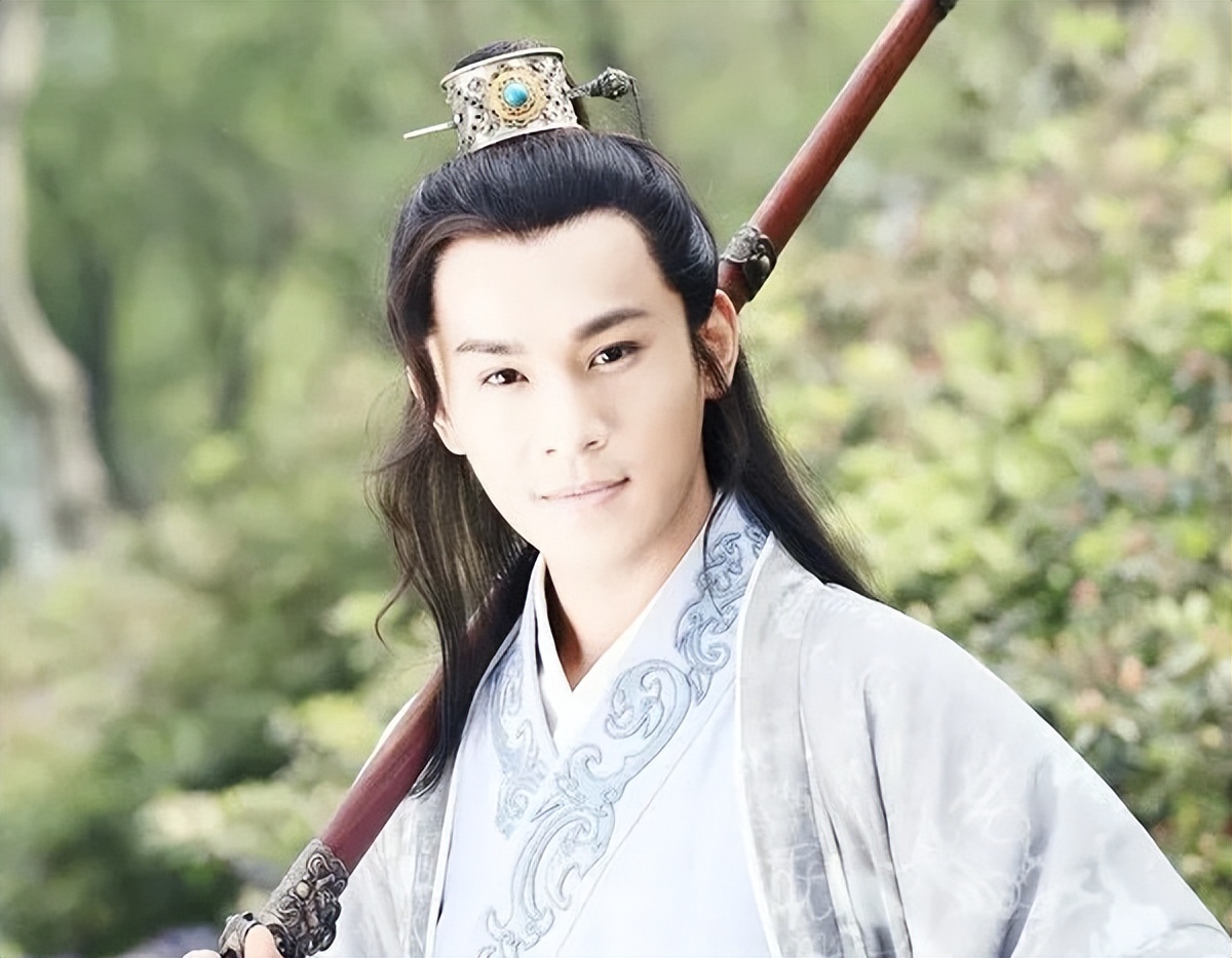 五官不端正就别演古偶了，所谓“玉面小郎君”，还得看这10位明星