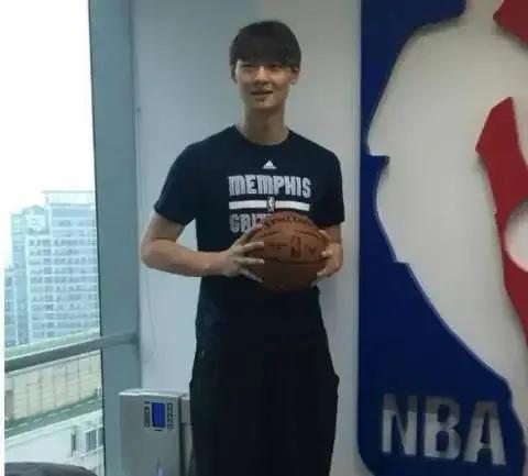 为什么nba未参加选秀(NBA科普小知识：球员到底可以参加几次选秀？)