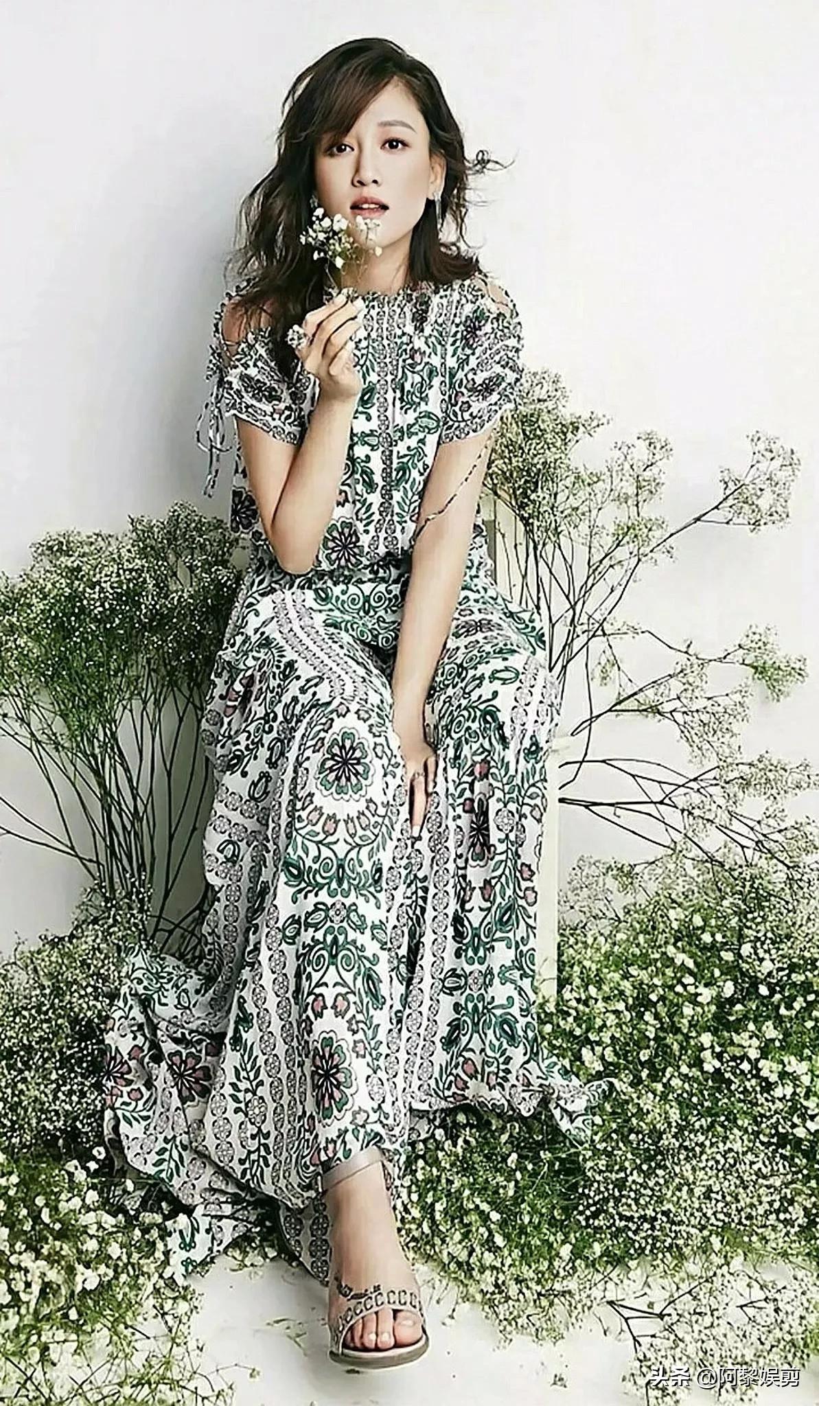 陈乔恩肤白貌美，好有气质