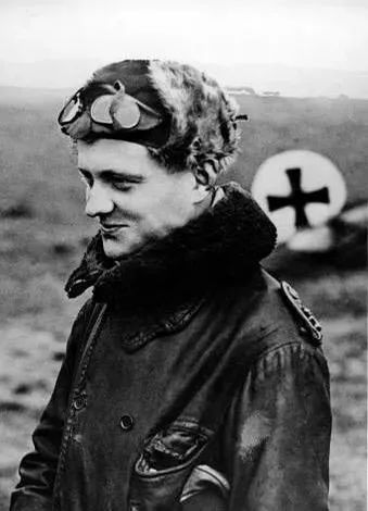 德军空战之王—"红男爵"冯·里希特霍芬