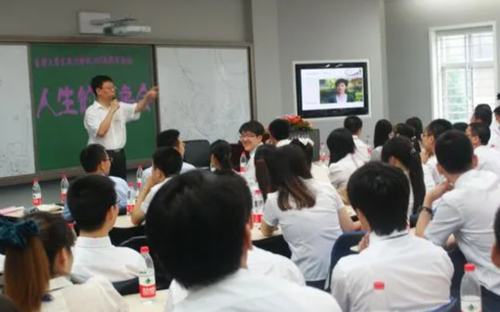 普通二本生考研值不值？找工作第一学历被歧视？过来人给出经验