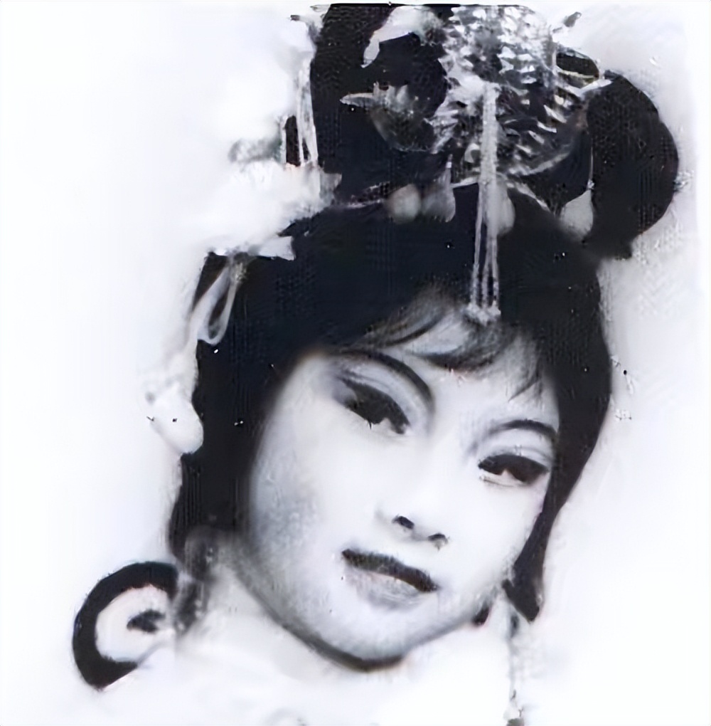 不仅名气大，军衔也高到吓人！这12个明星，个个一身正气堪称清流