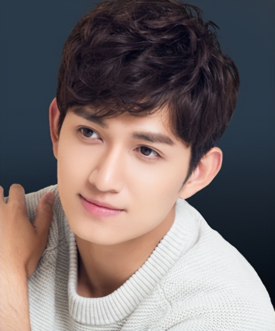 出演"杀阡陌"一炮而红,因推女演员被网暴,马可到底经历了什么-蘑菇号