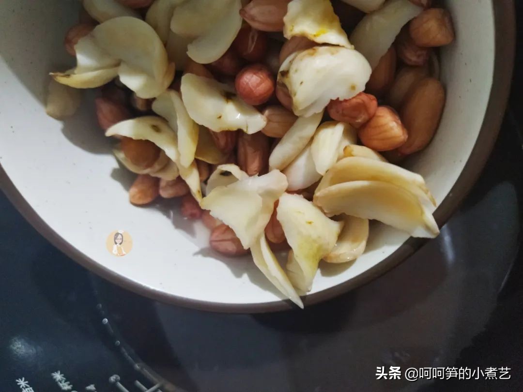腊八到，香浓黏稠的腊八粥，温暖又治愈，甜党咸党你是哪一党？
