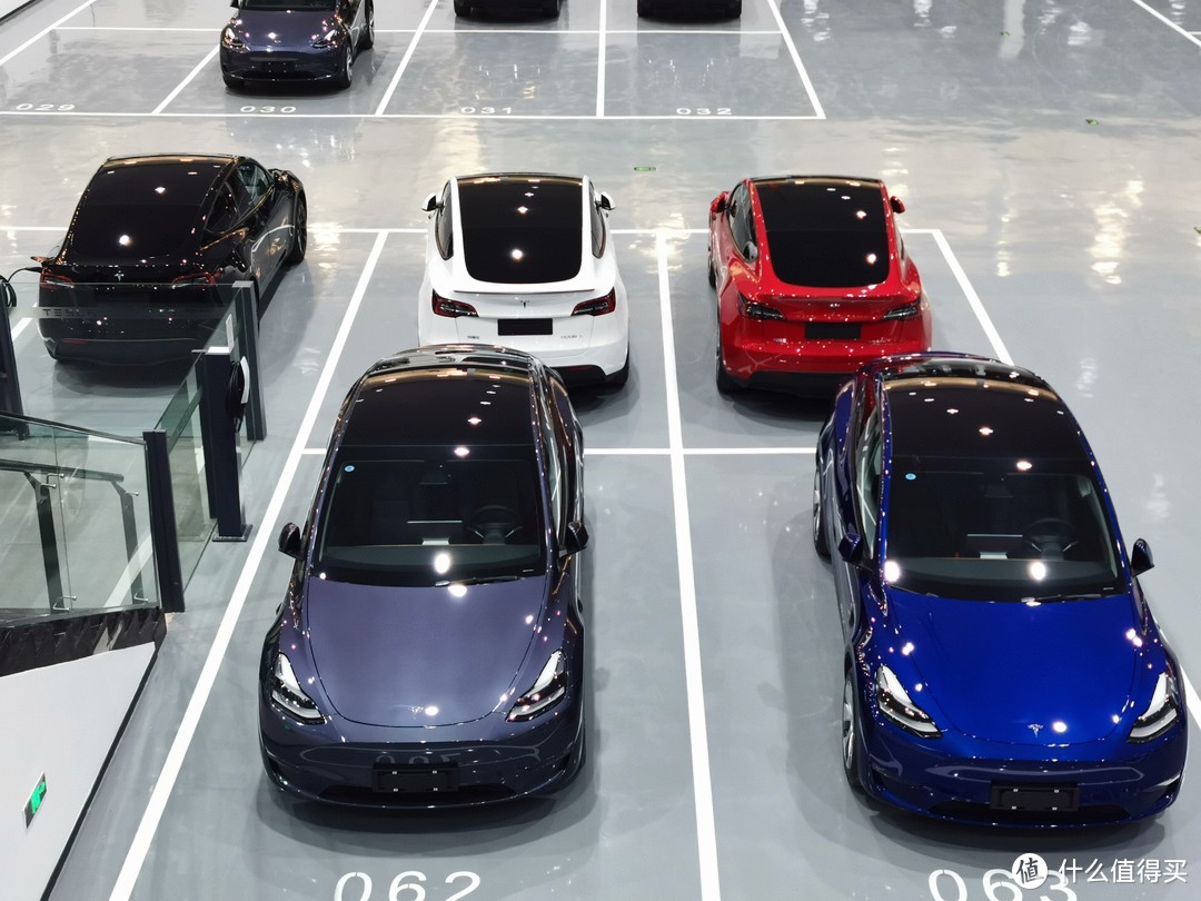 订车后连涨三次价的特斯拉Model Y Performance 高性能版提车记