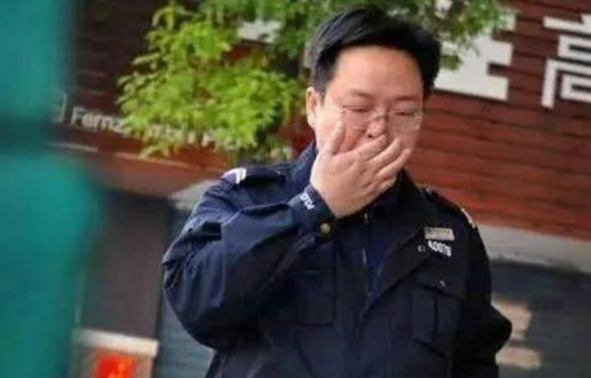 清华毕业后当5年客服，后辞职回乡当保安的张晓勇，后来怎样了？