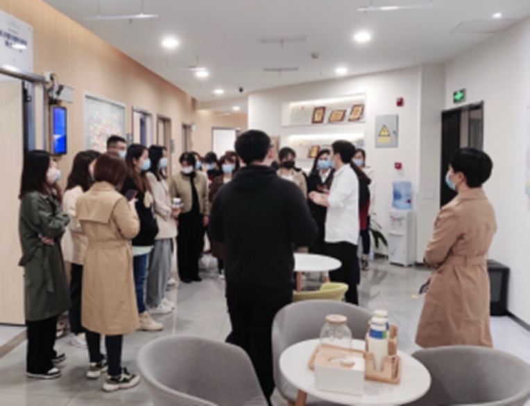 长沙爱尔眼科门诊部召开“仁EYE季”医疗培训