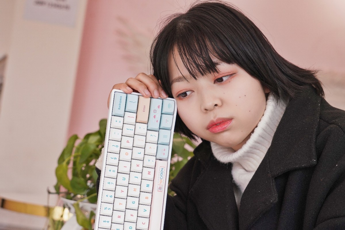 颜控不能拒绝的键盘，享受客制化设计，小呆虫马卡龙主题配色