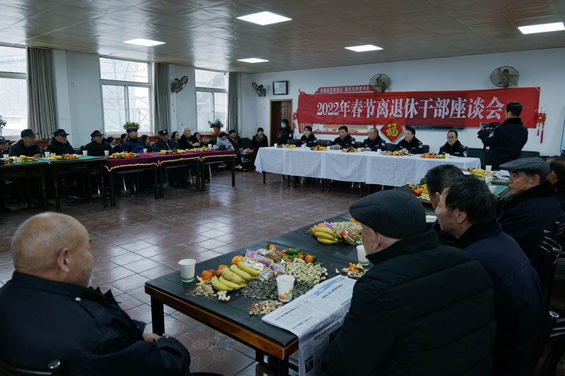 风雪无阻送真情 深切关怀暖人心——陕西省崔家沟监狱开展新春走访慰问系列活动