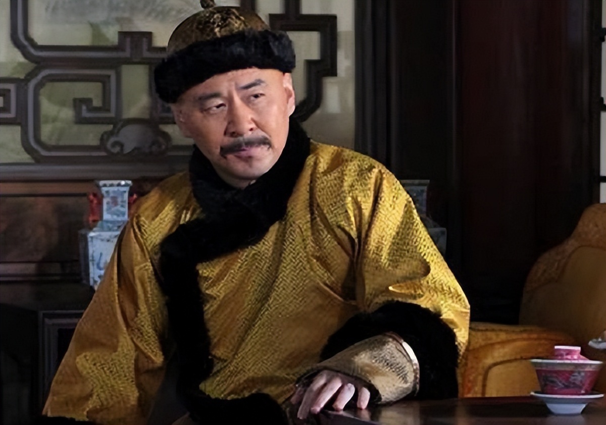 《甄嬛传》:四大爷那么多疑,为什么没有发现余莺儿是假冒的?