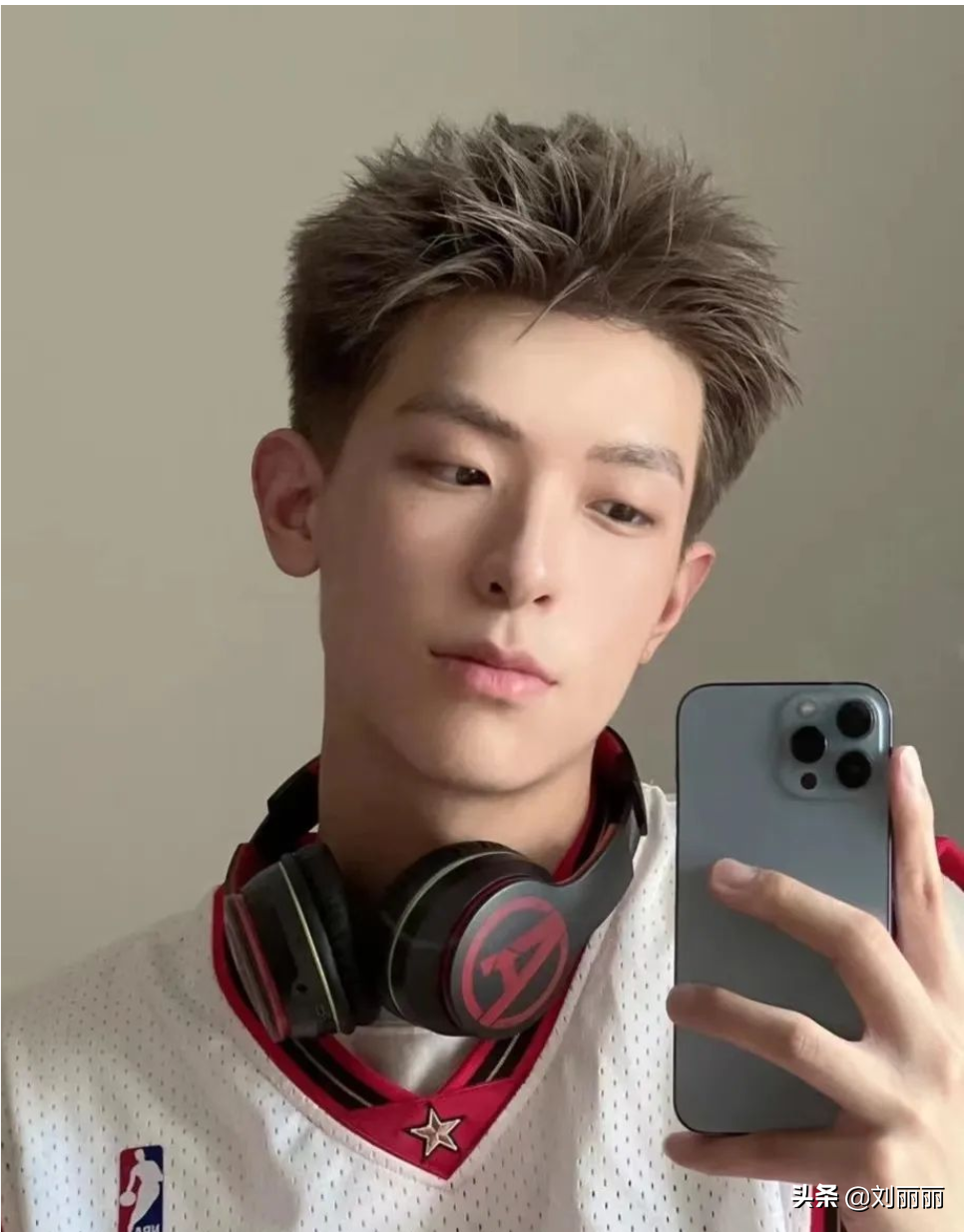 新时尚男发14款，让你帅得不一样，赶快选一款吧