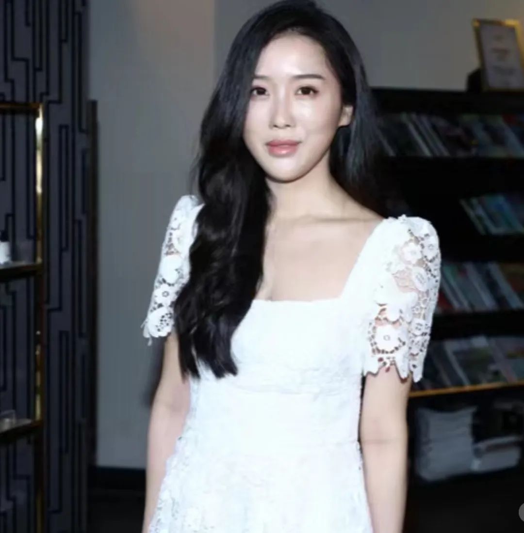 ​港娱圈审美太拉垮，入围港姐进行形象大改造，造型不如原来模样