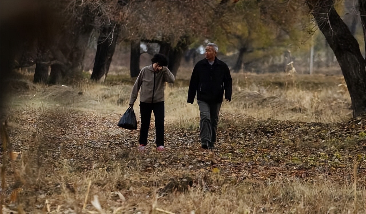 “呼格案”专案组长冯志明的双面人生：贪腐近4000万，被判18年