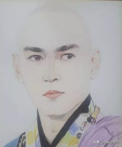 盘点“歪嘴杀”的13位明星，个个惊艳到糖分超标，帅到心坎里了