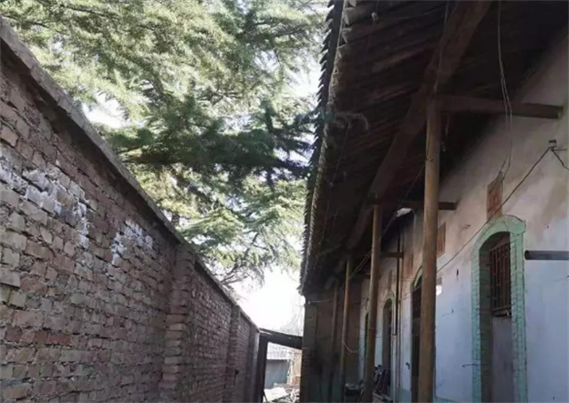 2003年山西女教师失踪，寝室床上一滩尿液，5个月遗体现邻村枯井