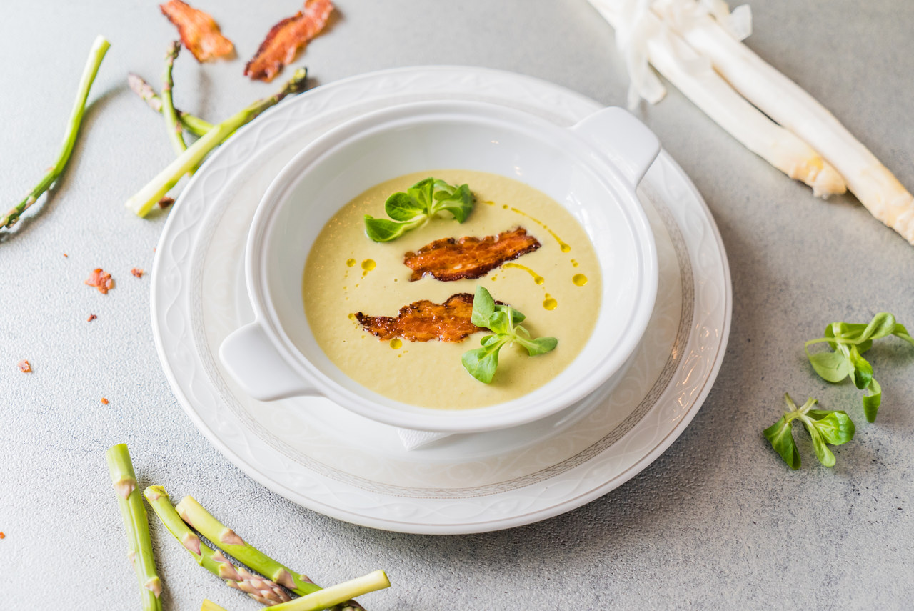 热饭进毒饭出，有害瓷碗遭曝光，释放三聚氰胺和甲醛，家长还在买