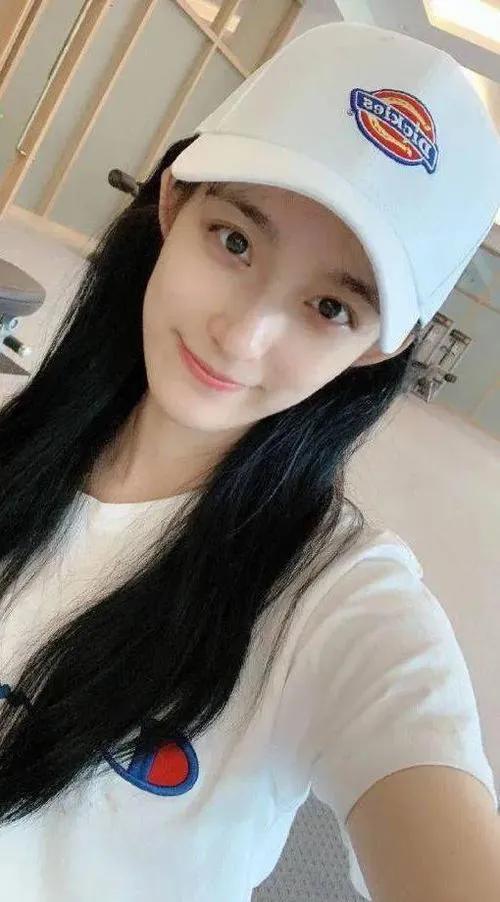 女明星特辑之新人演员钟丽丽