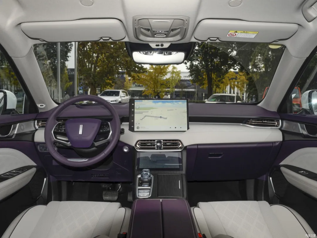 拿铁DHT:15.98万起售的SUV!油耗4.9L/100km!配置表现够越级