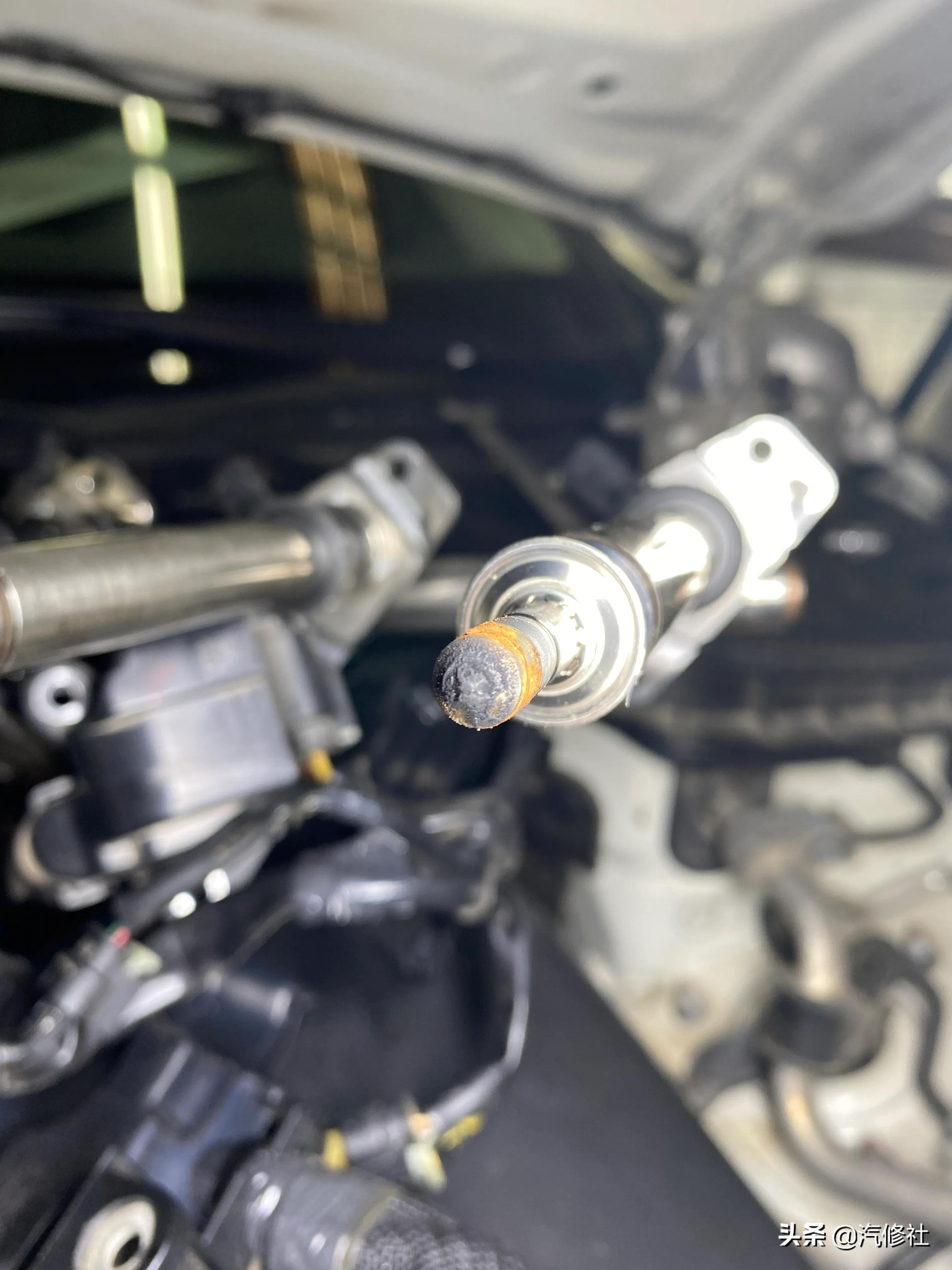 汽車發動機打火無力，感覺像是電量不足，這是什么情況