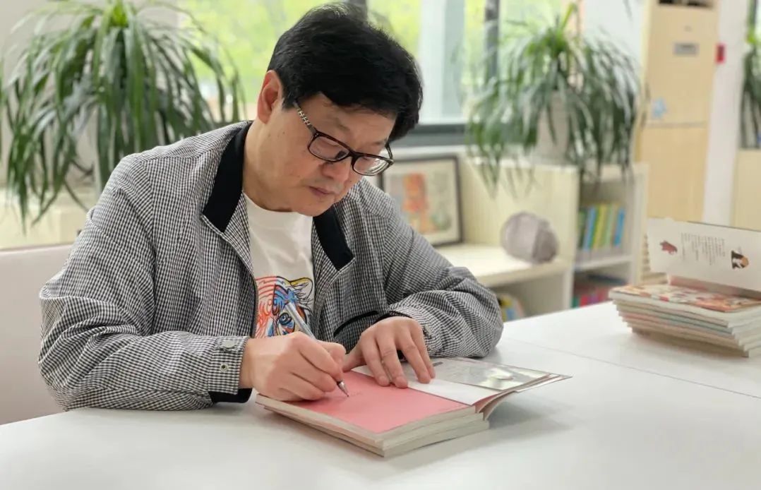 世界读书日丨我最喜欢的一本书——全国60名儿童文学作家学者推荐
