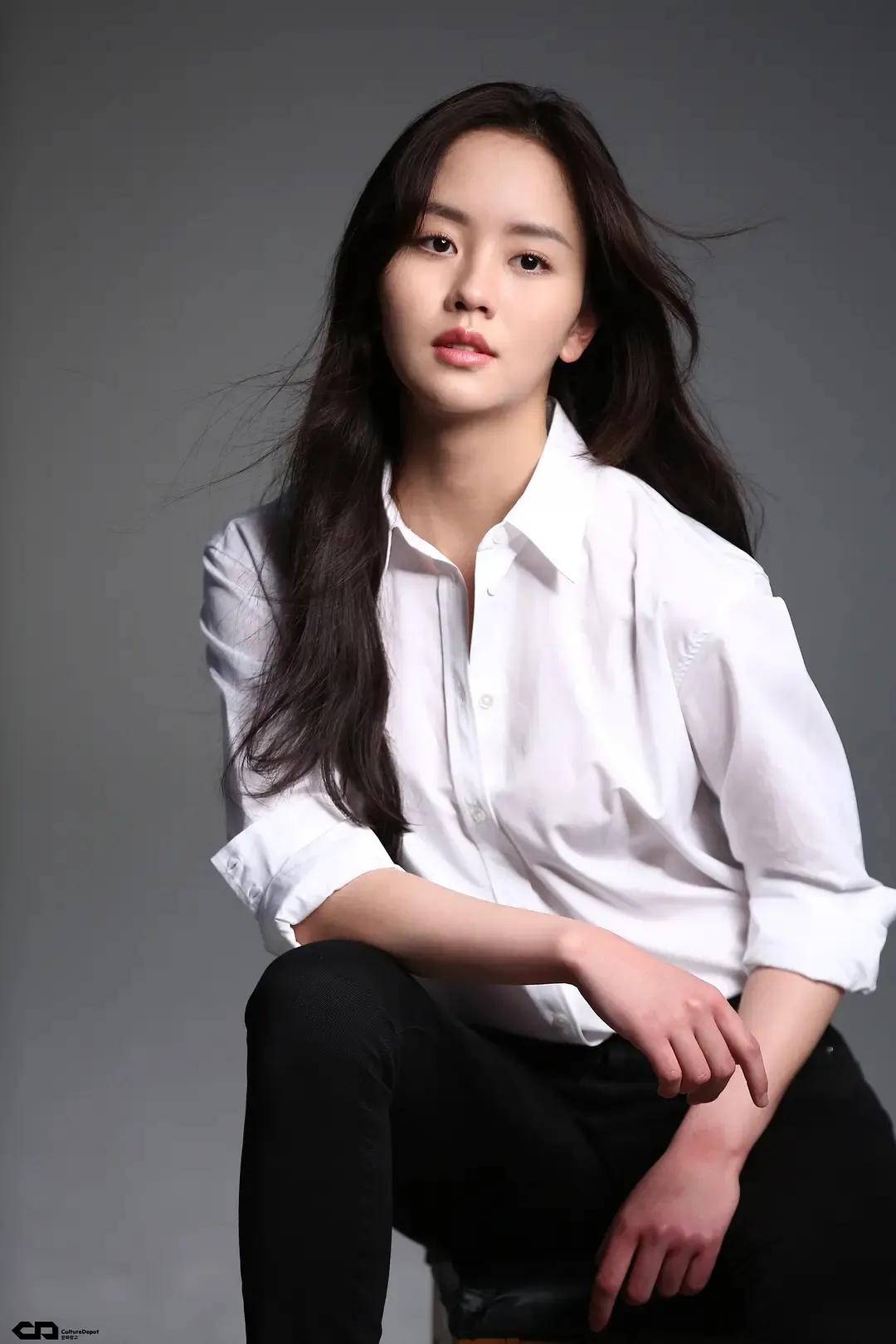 金所炫：被誉为韩国最美童星，长大后成为校园剧女王