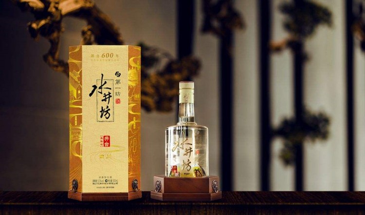 据说河南人很少喝豫酒，川酒双雄强攻之下，河南人还在喝什么酒？