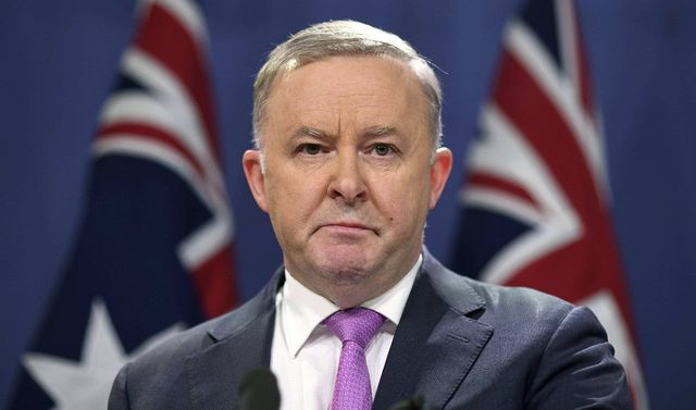 ���ĸ߹٣��й����ˣ������Ǻ���ǰ��һ���ˣ���