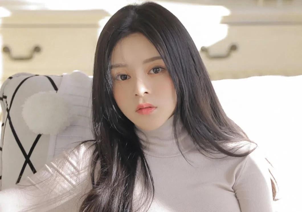 刚开始追女孩子送什么礼物好（追女孩子送礼物合适吗）