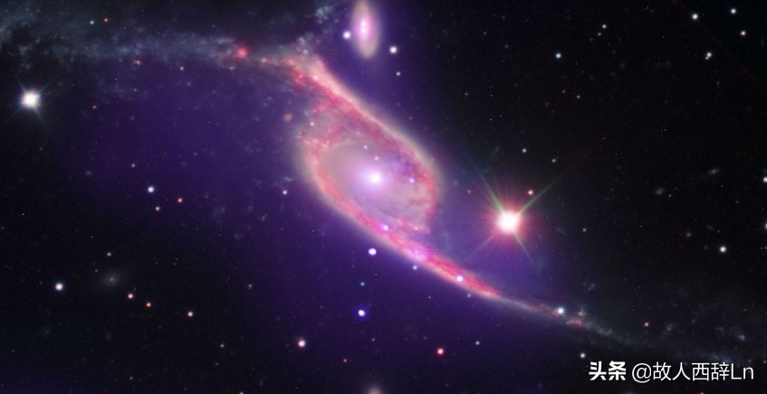 已知宇宙中最大的12个星系盘点
