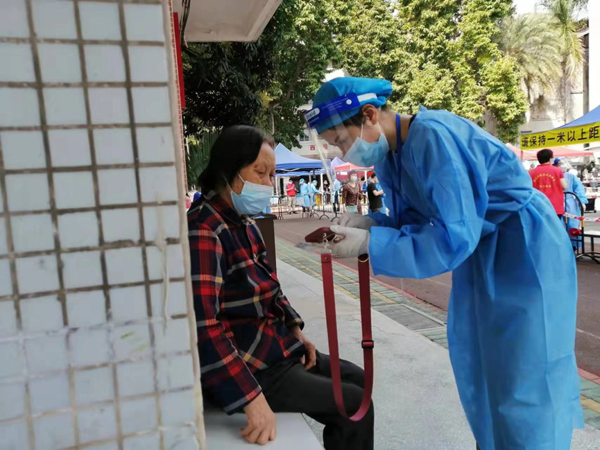 广东姑娘为抗疫志愿者链接千份爱心餐“城市病了，我们并肩作战”